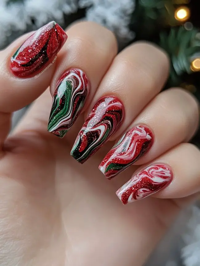 Festive Christmas Nail Art Design Ideas