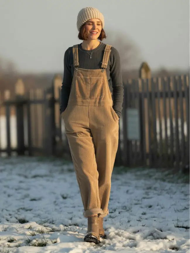 winter bonfire outfit ideas for women