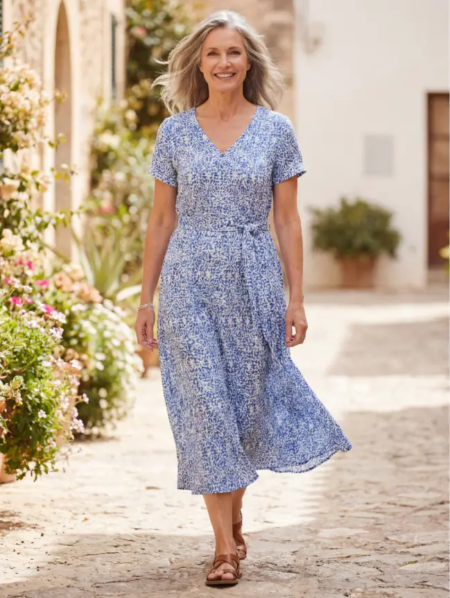 Summer Midi Dress Styles for Women Over 50