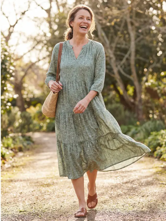 Summer Midi Dress Styles for Women Over 50