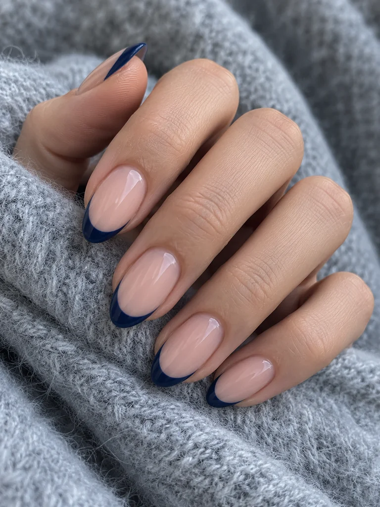 45 Winter Gel Nail Designs That Look Sophisticated and Stylish - image 16